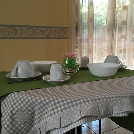 לינה וארוחת בוקר Ariora פרנקווילה אל מארה