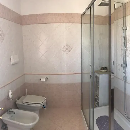 Ariora לינה וארוחת בוקר פרנקווילה אל מארה